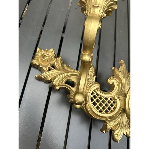 VINTAGE SYROCO 1966 WALL SCONCE HOLDS 3 TAPER CANDLES GOLD HOLLYWOOD REGENCY - Picture 5 of 6